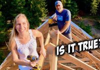 Setting Trusses in the Rain - Real Off-Grid Living
